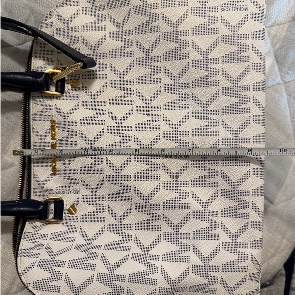 Michael Kors Dome satchel white/navy - Picture 10 of 10